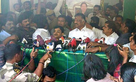 பதவி ஆசை இல்லை- ஓபிஎஸ் வெளியிட்ட சசிகலாவின் பழைய மன்னிப்புக் கடித விவரம்