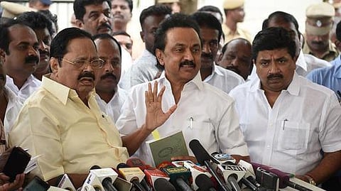 எந்த தீர்ப்பை எதிர்த்து தாடி வளர்த்து, காவடி எடுத்து, மொட்டையடித்தார்களோ அதே தீர்ப்பை இன்று அதிமுகவினர் கொண்டாடுவது வேடிக்கை: ஸ்டாலின் பேட்டி