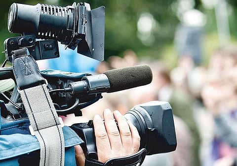 24X 7 - ஒளிபரப்புகளின் பின்னியங்கும் அரசியல்!