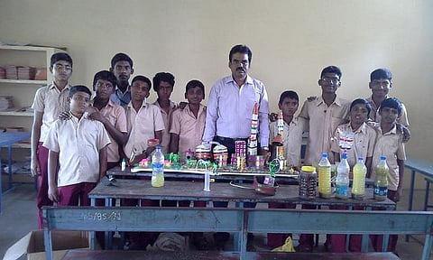 அன்பாசிரியர் 33: தனபால்- 249 இளம் விஞ்ஞானிகளின் ஆசான்!