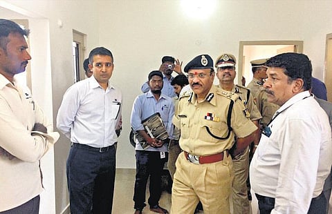 சிஆர்பிஎப் காவலர்களுக்கு 252 வீடுகள் கட்ட டீமேஜ் பில்டர்ஸ் ஒப்பந்தம்: 16 வீடுகளை 75 நாட்களில் கட்டி ஒப்படைப்பு