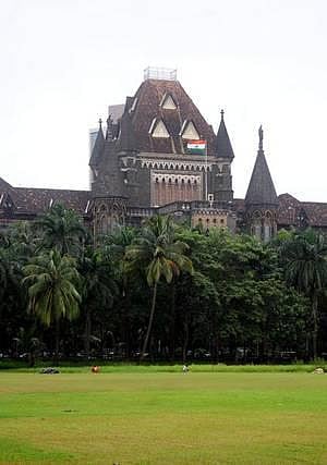 பாலியல் பலாத்கார பாதிப்பு பெண்கள் பிச்சைக்காரர்கள் அல்ல: அரசுக்கு மும்பை உயர் நீதிமன்றம் கண்டிப்பு