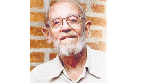 லாரி பேக்கர் 10