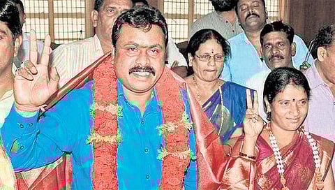 ஷிமோகா மாநகராட்சி மேயராக தமிழரான ஏழுமலை தேர்வு