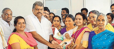 தண்ணீர் பிரச்சினையை தீர்க்க போர்க்கால நடவடிக்கை வேண்டும்: ஜி.கே.வாசன் வலியுறுத்தல்