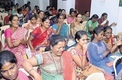 திருநெல்வேலி மகளிர் திருவிழா: மக்களைத் தேடிச் செல்லும் நீதி!