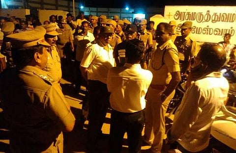 இலங்கை பிரதமரிடம் மீனவர் பிரச்சினையை எழுப்பியுள்ளோம்: வெளியுறவு அமைச்சகம்