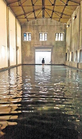 கொச்சி பினாலே 2016-2017: கடல், காற்று, கவிதை...