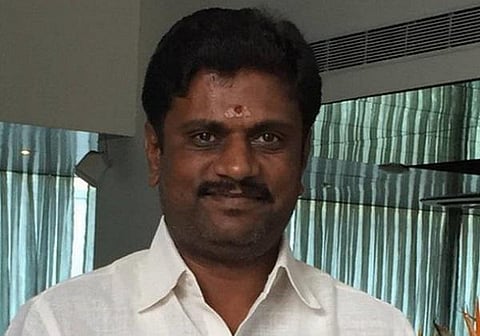 கர்நாடாகாவில் பாஜக கவுன்சிலர் வெட்டிக் கொலை