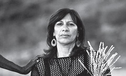 மொழியின் பெயர் பெண் - அலி காபி எக்கெர்மன்: திருடப்பட்ட தலைமுறையிலிருந்து ஒரு கவிக்குரல்