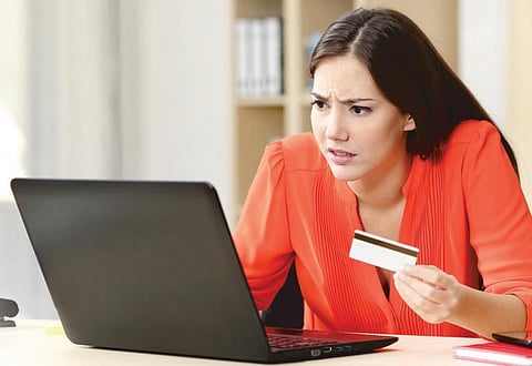 வீட்டிலிருந்தே சம்பாதிக்கலாம்: ஆன்லைன் தொல்லைகளை எப்படிச் சமாளிப்பது?