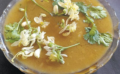 சத்து நிறைந்த முருங்கைப்பூ உணவு: சூப்