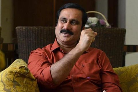 ஆர்.கே.நகரில் அதிமுகவினர் ஓட்டுக்கு ரூ.10 ஆயிரம் வழங்கி வருகிறார்கள்: அன்புமணி குற்றச்சாட்டு