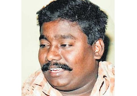 கோவை பெண் பொறியாளர் அகிலா தற்கொலை வழக்கில் இன்ஸ்பெக்டருக்கு 10 ஆண்டு சிறை: தஞ்சாவூர் மகளிர் விரைவு நீதிமன்றம் தீர்ப்பு