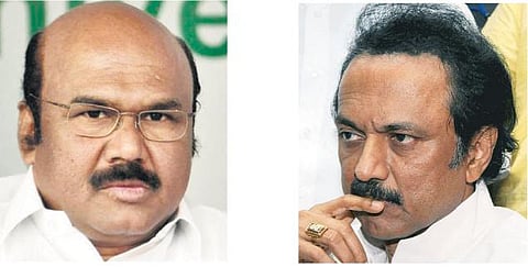 தலைமை செயலகத்துக்கு வெளியே பட்ஜெட்டை கொண்டு செல்லலாமா? - நிதியமைச்சர் ஜெயக்குமார் - ஸ்டாலின் வாக்குவாதம்