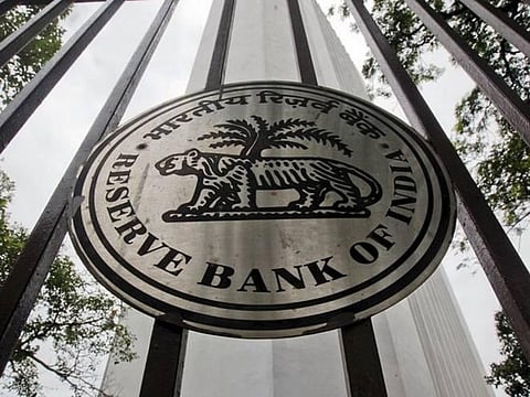 ரூபாய் நோட்டு விவகாரம்: பதில் அளிக்க ரிசர்வ் வங்கி மறுப்பு