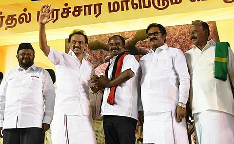 சூடுபிடிக்கும் ஆர்.கே.நகர் தேர்தல் களம்: முக்கிய தலைவர்கள் பிரச்சாரம் தொடங்கினர்