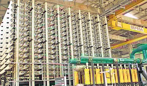 வறட்சி காலங்களில் சென்னையின் தாகம் தீர்க்க கடல்நீர் மூலம் கிடைக்கும் குடிநீரே கைகொடுக்கும்: பொதுப்பணித் துறை மூத்த அதிகாரிகள், நிபுணர்கள் கருத்து