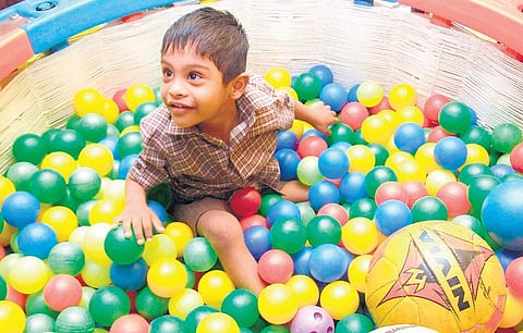 ஆட்டிசத்தால் பாதிக்கப்பட்டவர்களுக்கும் வாழ்க்கை இருக்கிறது