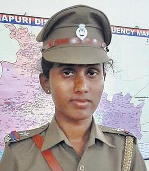 சேலம் திருநங்கை பிரித்திகா யாஷினி: தருமபுரியில் காவல் உதவி ஆய்வாளராக பொறுப்பேற்பு