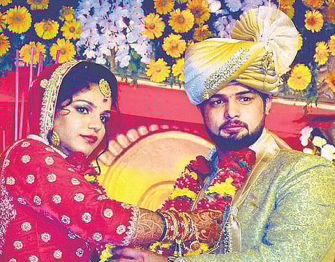 கதியானை மணந்தார் சாக்ஷி மாலிக்