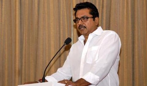 தினகரனுக்கு ஆதரவான என் பிரச்சாரத்தைத் தடுக்கவே வருமான வரி சோதனை: சரத்குமார் குற்றச்சாட்டு