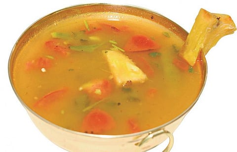 புத்தாண்டு புது விருந்து: அன்னாசி ரசம்