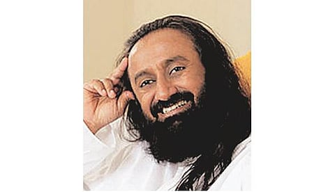 மத்திய அரசு, தேசிய பசுமைத் தீர்ப்பாயம் மீது விமர்சனம்: ஸ்ரீஸ்ரீரவிசங்கர் விளக்கம் அளிக்க கோரி நோட்டீஸ்