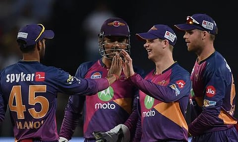 விரட்டல் மன்னன் விராட் கோலி ஒரு முனையில் நின்றும் பெங்களூரு அணி படுதோல்வி