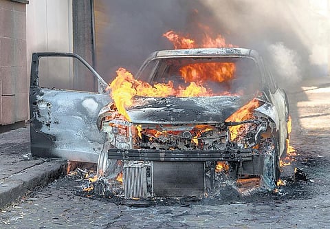 வாகனம் தீப்பிடிக்காமல் இருக்க...