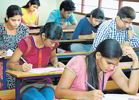 நாடு முழுவதும் 2,200 மையங்களில் மருத்துவ பட்டப் படிப்புகளுக்கான நீட் தேர்வு நாளை நடைபெறுகிறது: 11 லட்சம் மாணவ, மாணவிகள் பங்கேற்கின்றனர்