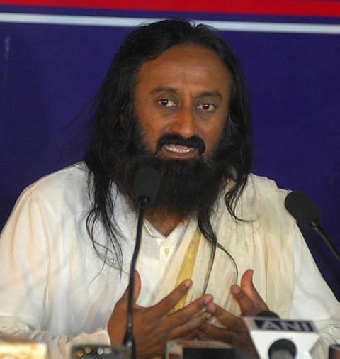 நல்ல செயல்களைச் செய்தும் எங்களை விமர்சிக்கிறார்கள்: ஸ்ரீஸ்ரீ ரவிசங்கர் வேதனை