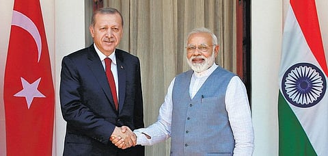 உறவைப் புதுப்பிக்காத வருகை!