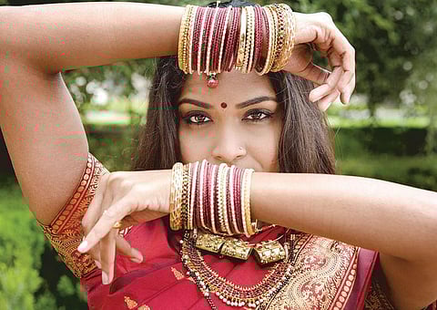 பெண்ணும் ஆணும் ஒண்ணு 04 - உடையும் நகையும் வன்முறை ஆயுதங்கள்