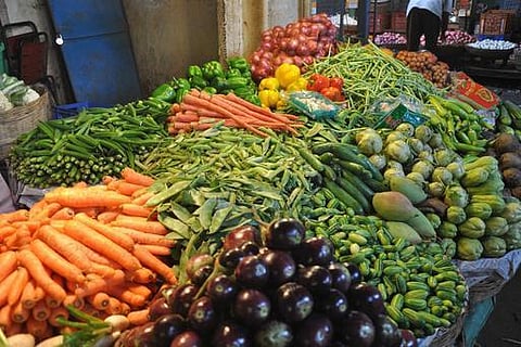 அனைத்து மாவட்டங்களிலும் கடும் வறட்சி: காய்கறிகள் விலை உச்சம்