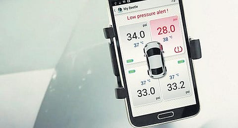 கார் டயரின் காற்றழுத்தத்தை காட்டும் உணர் செயலி!