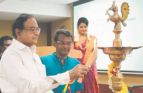 சென்னையில் சங்கர் ஐஏஎஸ் அகாடமி புதிய கட்டிட திறப்பு விழா: மக்களை அச்சுறுத்தாமல் அதிகாரத்தை பயன்படுத்துங்கள்- அரசு அதிகாரிகளுக்கு ப.சிதம்பரம் வேண்டுகோள்