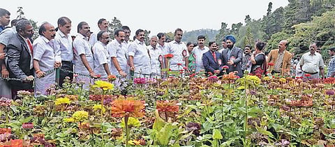 உதகையில் 121-வது மலர் கண்காட்சி: முதல்வர் பழனிசாமி தொடங்கிவைத்தார்