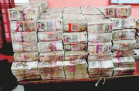 சூளைமேட்டில் பறிமுதல் செய்யப்பட்ட ரூ.45 கோடி மதிப்புள்ள பழைய 1000, 500 ரூபாய் நோட்டுகள் ரிசர்வ் வங்கியில் ஒப்படைக்கப்படுகிறது