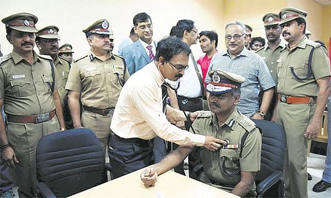 போலீஸாருக்கு இலவச மருத்துவ முகாம்: காவல் ஆணையர் தொடங்கிவைத்தார்