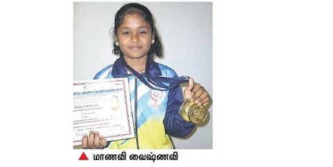 ஆசிய யோகா போட்டியில் வென்ற கோவை மாணவிக்கு பாராட்டு