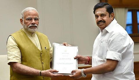 பரபரப்பான அரசியல் சூழலில் டெல்லி சென்றார் முதல்வர்: பிரதமருடன் இன்று சந்திப்பு - குடியரசுத் தலைவர் தேர்தலில் ஆதரவா?