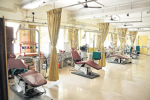 அழகு சிகிச்சை பட்டியலில் பல் மருத்துவம்: இன்சூரன்ஸ் திட்டங்களில் பயன்பெற முடியாமல் நோயாளிகள் பாதிப்பு