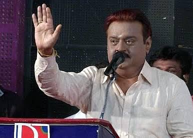 தனியார் பால் நிறுவனங்களை மிரட்டி ஆதாயம் பெறுவதற்கா? - மக்கள் கேள்வி எழுப்புவதாக விஜயகாந்த் அறிக்கை