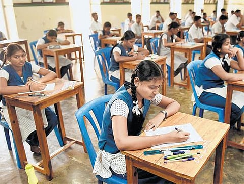 சிபிஎஸ்இ 12-ம் வகுப்பு தேர்வு முடிவு நாளை வெளியீடு