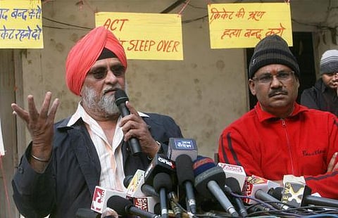 அனில் கும்ப்ளேவுக்கு மாற்று: பிசிசிஐ திருந்தாதா? பிஷன் பேடி காட்டம்