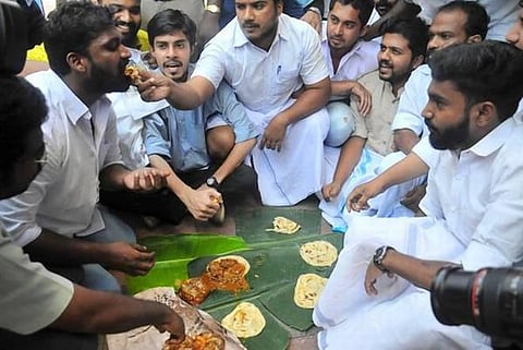 புதிய உத்தரவு மாட்டு இறைச்சியை தடை செய்யவில்லை: கேரள உயர் நீதிமன்றம் விளக்கம்