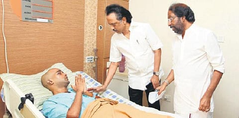 மாணவர் சூரஜூக்கு ஸ்டாலின் நேரில் ஆறுதல்