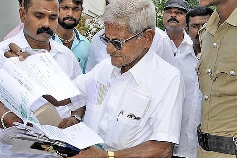 கட்டிட விதிமீறலில் தொடரும் அலட்சியம்; கிடப்பில் 2 லட்சம் மனுக்கள்: அதிகாரிகளுக்கு சிறை தண்டனை விதிப்பதுதான் நிரந்தர தீர்வு- சமூக ஆர்வலர் டிராபிக் ராமசாமி கருத்து