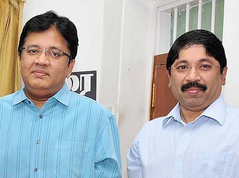 தொலைபேசி இணைப்பக வழக்கு: நீதிமன்றத்தில் மாறன் சகோதரர்கள் ஆஜர்- குற்றப்பத்திரிகை நகல் வழங்கப்பட்டது